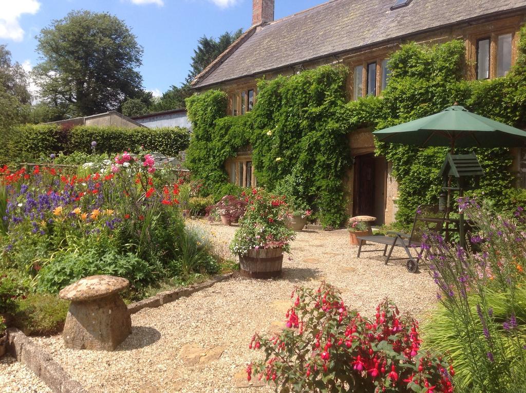 Seaborough Manor Farmhouse Beaminster Exterior foto